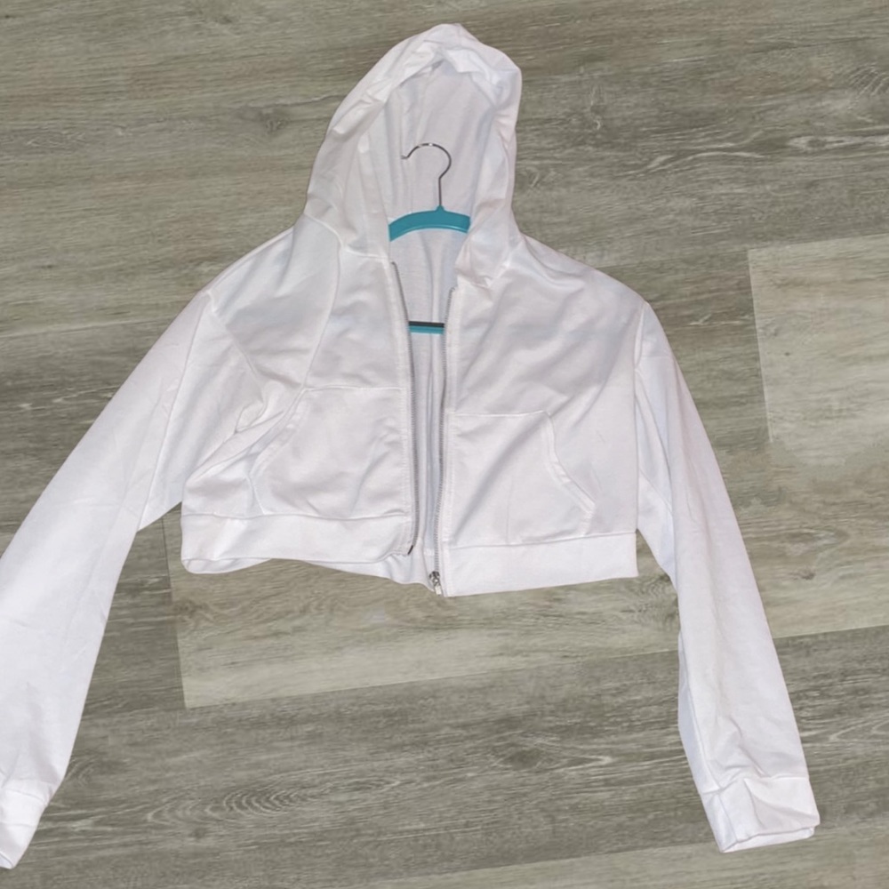 white cropped zip up sweatshirt